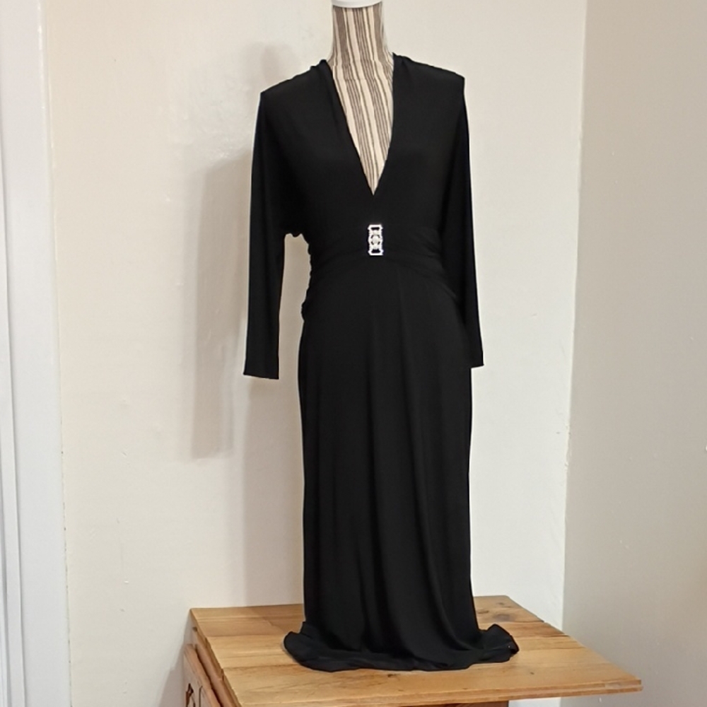 Alex Evenings Vintage 90s Black Deep V-neck Long Gown w Brooch Size 8